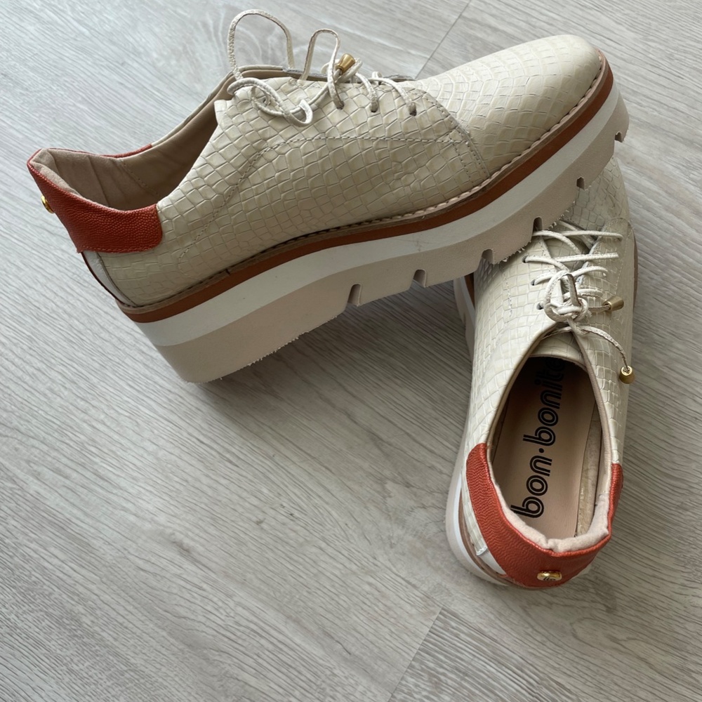 Bon Bonite Oxford Platform Shoes
